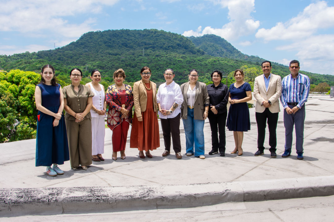Evaluadores CONAC y autoridades de la Espol